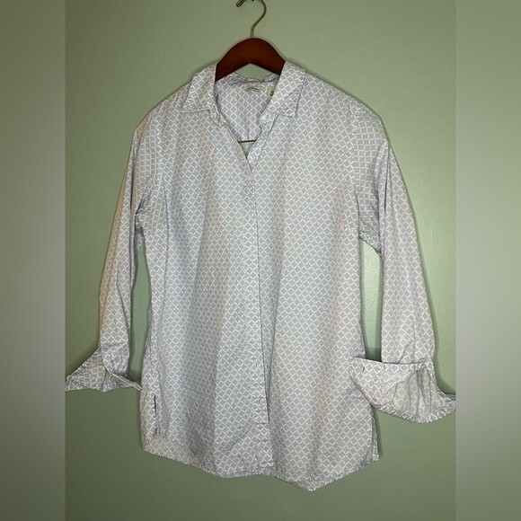 L.L. bean| Quatrefoil Pattern Button Down Shirt - Picture 2 of 5